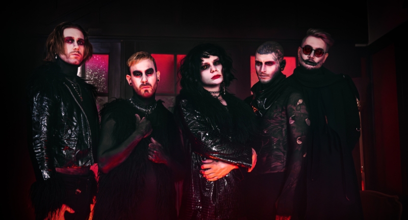 One of the goth metal’s most distinctive voices returns to Hungary