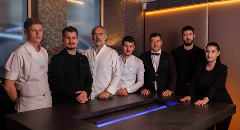 35-eves-az-arany-kaviar-az-orosz-hagyomanyoktol-a-fine-dining-csucsaig.jpg