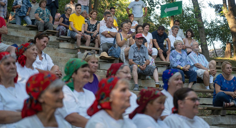 artpiknik-cered-nogradi-egynapos-muveszeti-fesztival-kortars-kepzomuveszettel-zenevel-szinhazzal.jpg