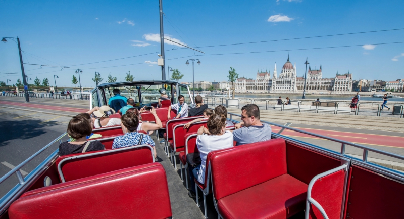 bkk-juliusi-nosztalgiajaratok-budapesten.jpg