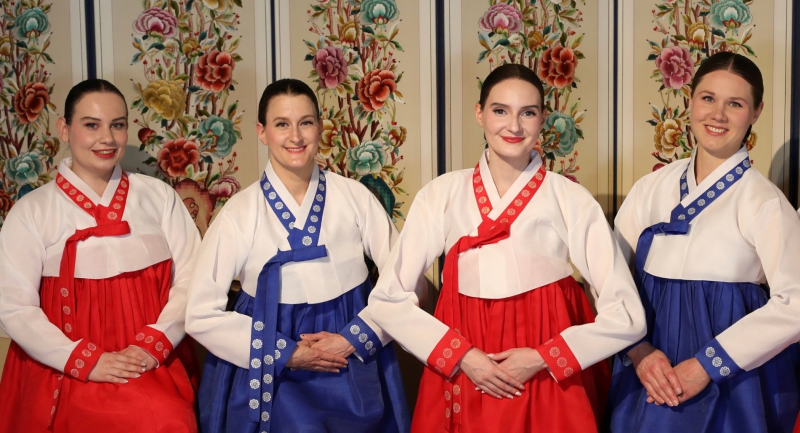 koreai-fozoshow-tradicionalis-tancok-es-hangszerek-a-muveszetek-volgyeben.jpg