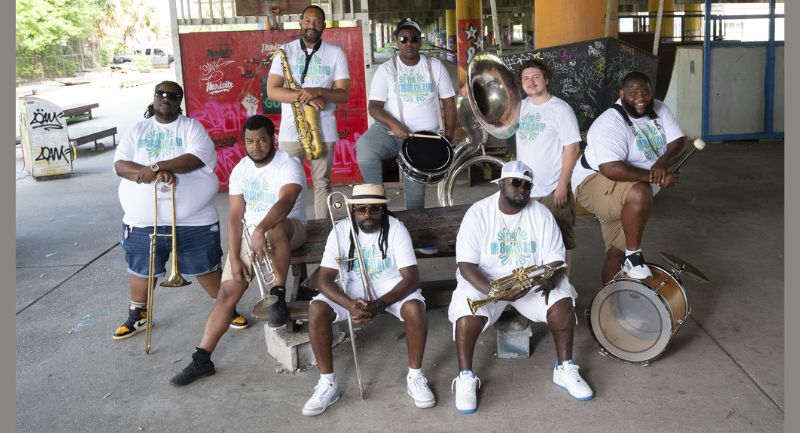 new-orleans-i-dzsesszhagyomany-budapesten-the-hot-8-brass-band-koncert-az-a38-hajon.jpg
