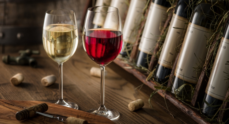 Ötven pincészet 150 borát kóstolhatták meg az érdeklődők a XIV. Debreceni Bormustrán