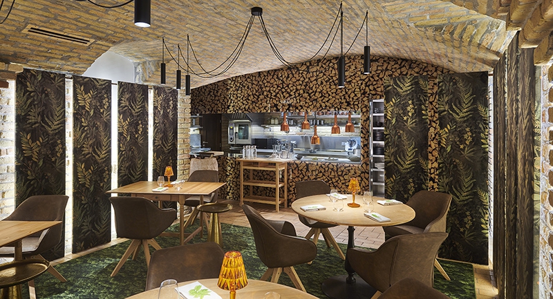 Platán Gourmet Restaurant opens in Tata led by Michelin-star chef István  Pesti - Best of Budapest