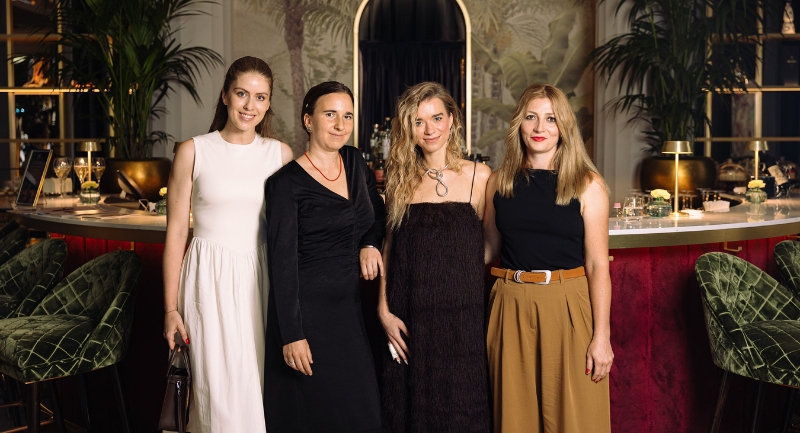 Young Artists Month az Al Habtoor Palace Budapestben -  Augusztusban a kortárs művészet tölti meg a Velvet Bar & Café tereit