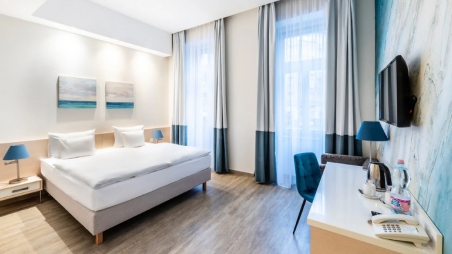 Atrium Hotel